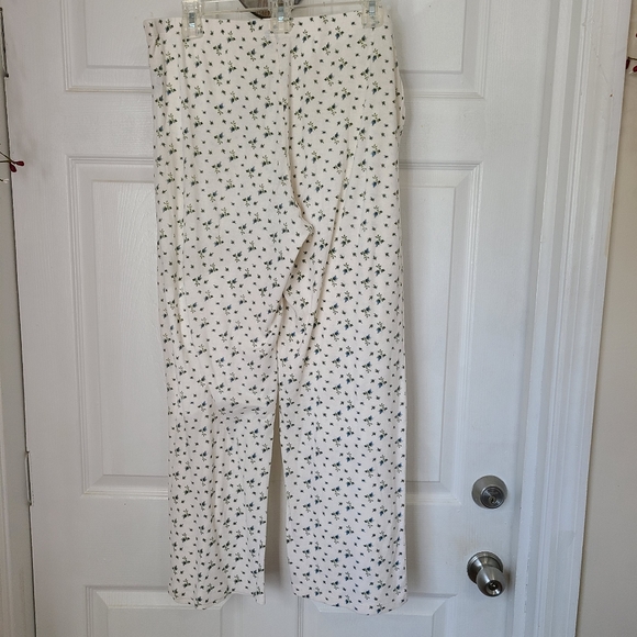 Talbots Woman's Chatham Lightweight Pull on Ankle pants, Size:Large  Color:White - Picture 9 of 12